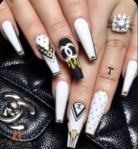 chanel style nails